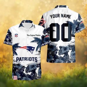 New England Patriots Personalized Name Floral White Hawaiian Shirt